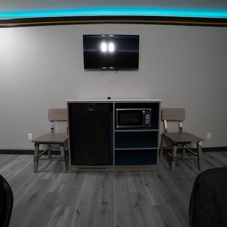 בלפלאוור Artesia Motor Inn מראה חיצוני תמונה