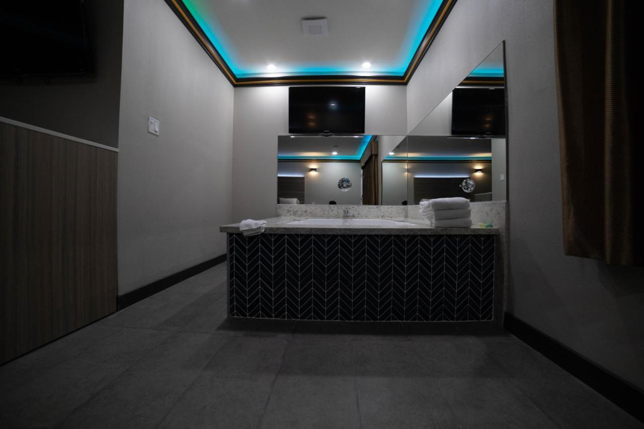 בלפלאוור Artesia Motor Inn מראה חיצוני תמונה