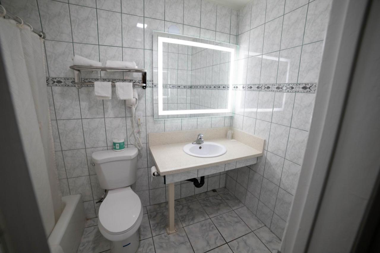 בלפלאוור Artesia Motor Inn מראה חיצוני תמונה