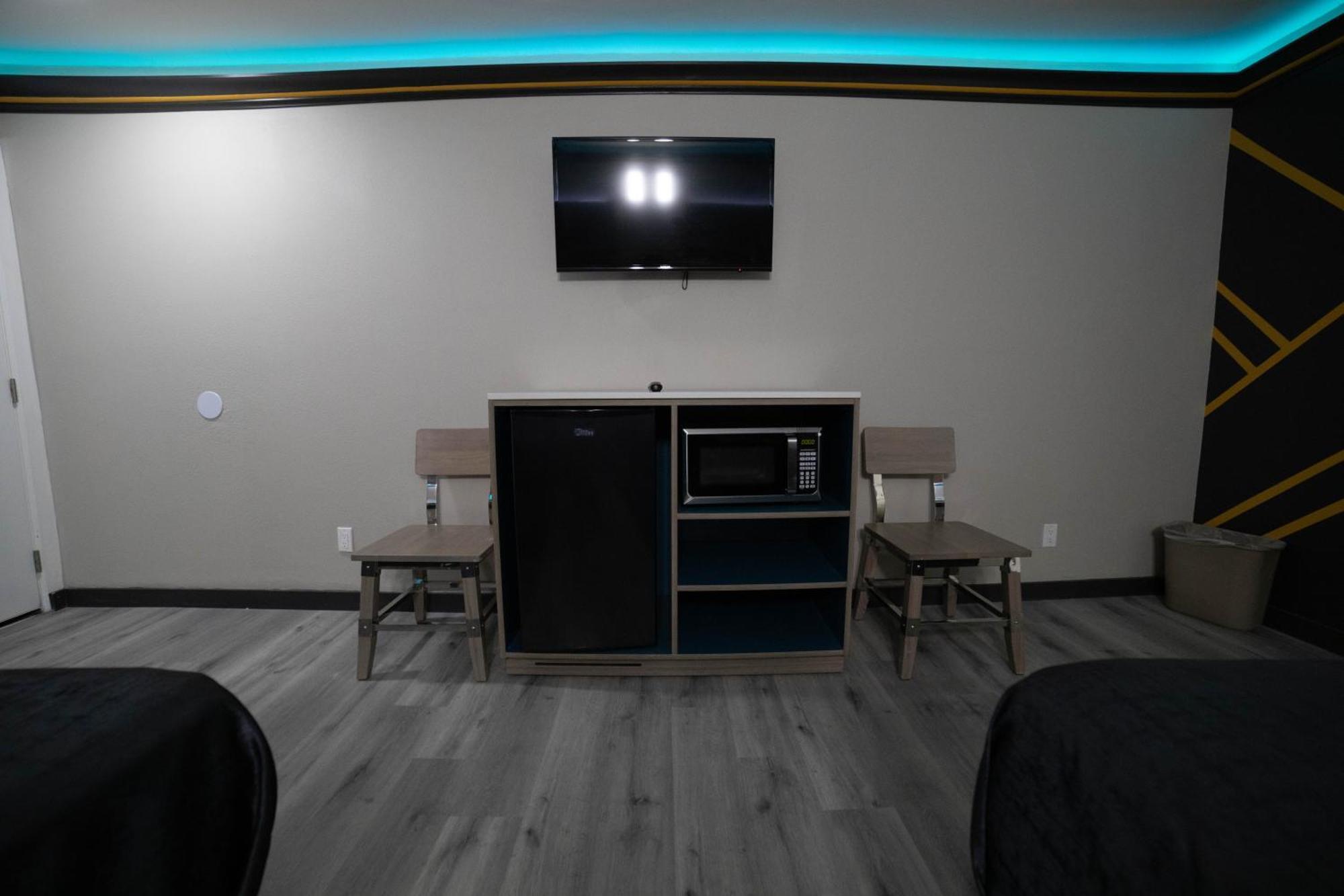 בלפלאוור Artesia Motor Inn מראה חיצוני תמונה